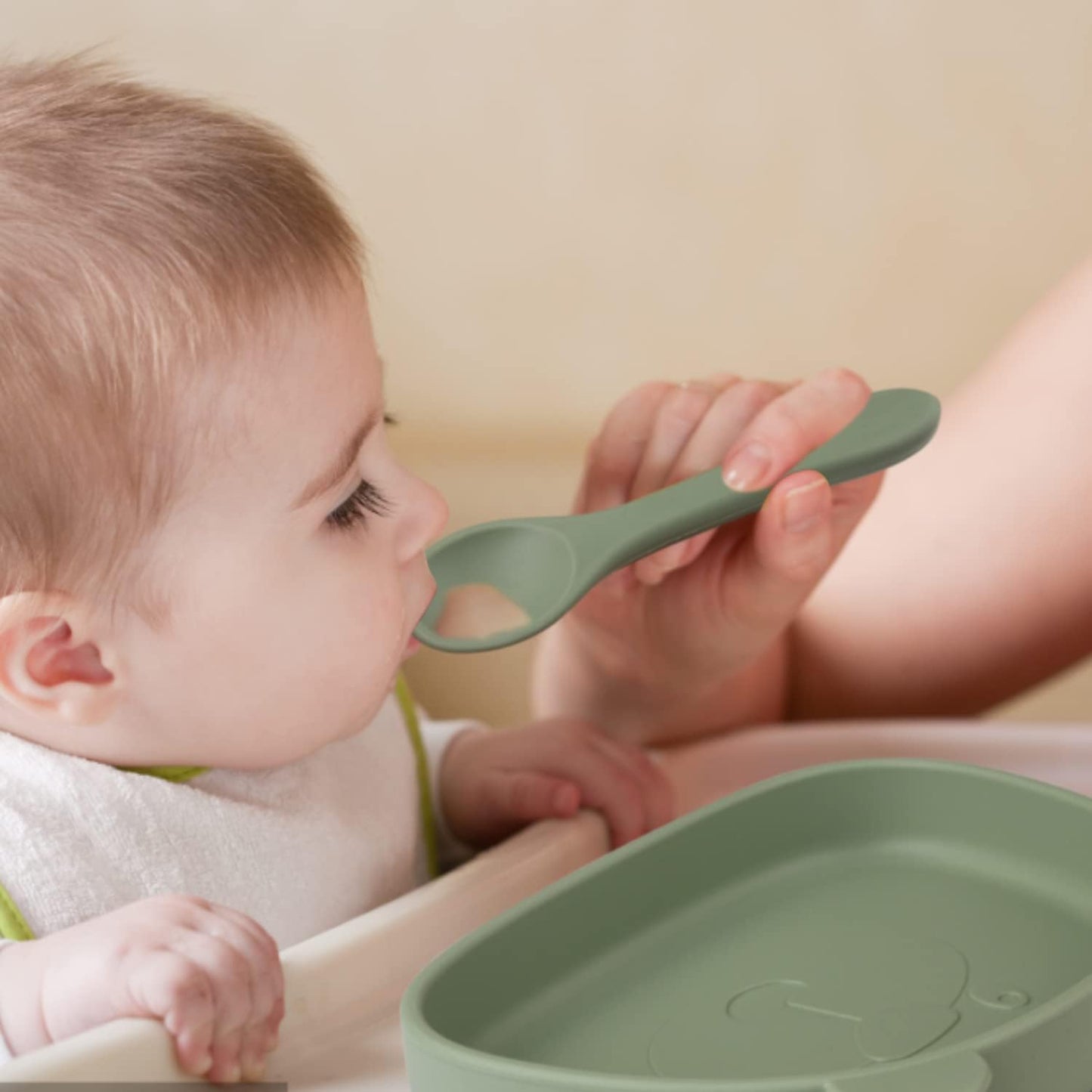 Set Piatti Bimbi con Ventosa "Basta Disastri"